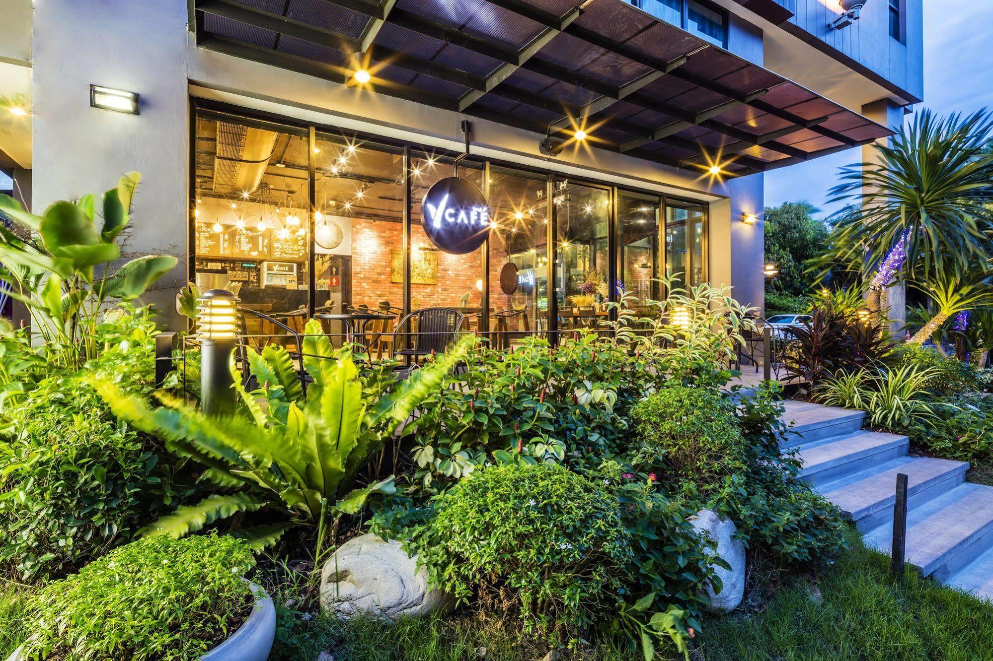 Livotel Hotel Lat Phrao Bangkok Exterior foto